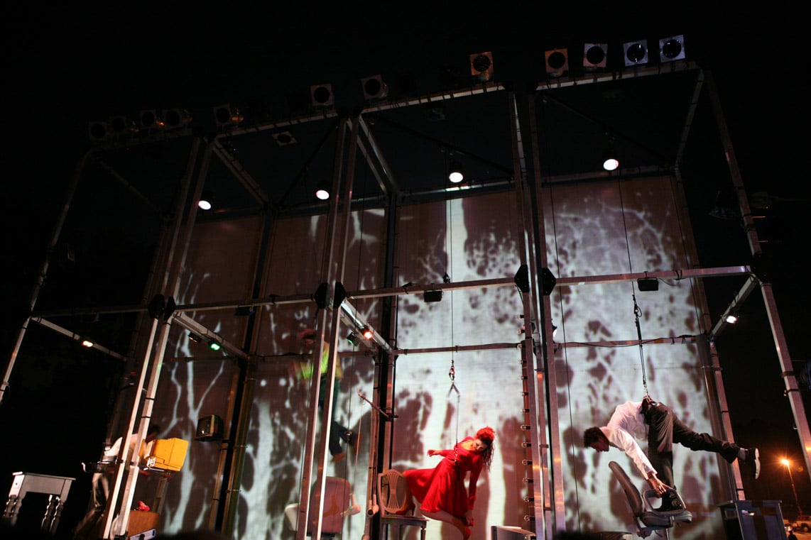 Teatro do Mar and the foam of its days
