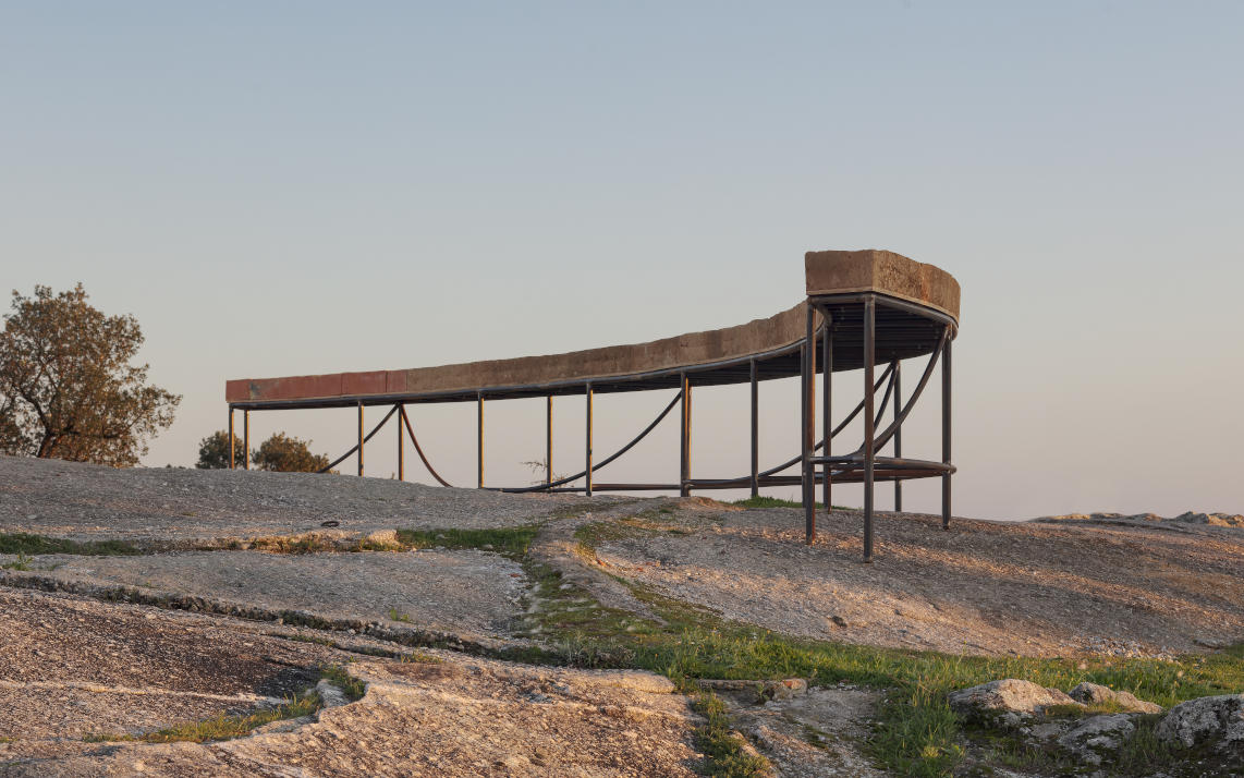 Walk the Curve, by Ayelen Peressini + Inês Teles