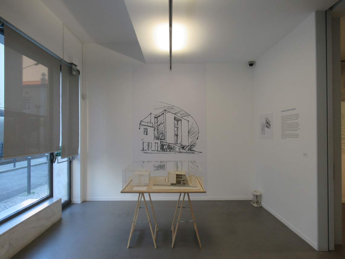 The architecture exhibition as an exercise on research
