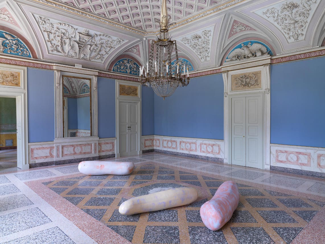 The imperfect meaning of sculpture