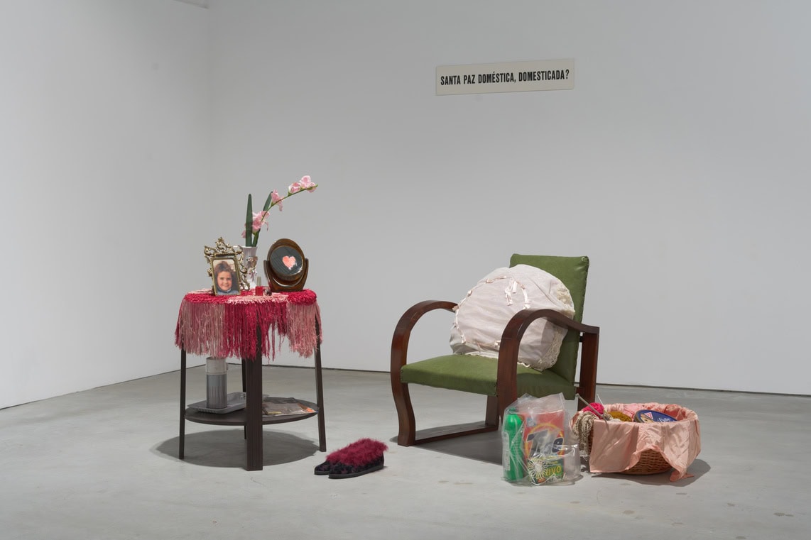 Ana Vieira: Cadernos de montagem at Centro de Arte de Oliva
