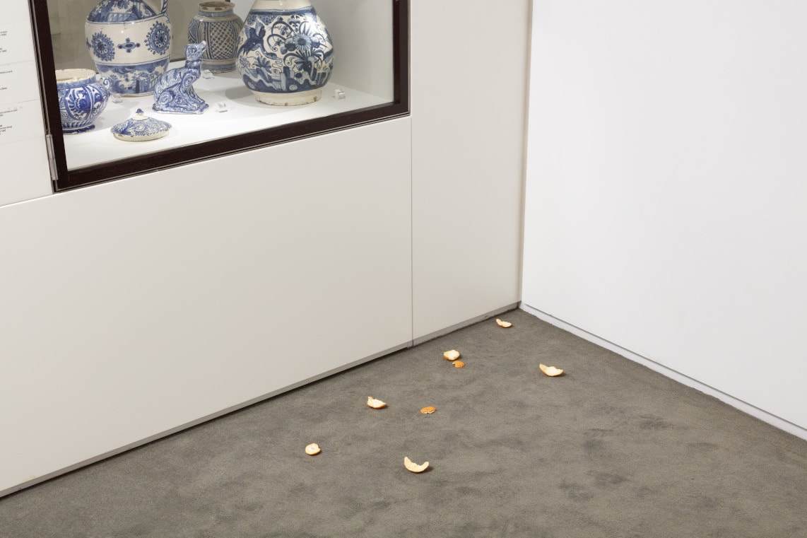 Laranjas by Luís Paulo Costa at Fundação Carmona e Costa