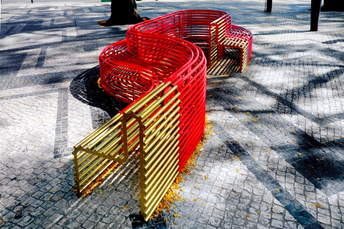Back to Back, Front to Front, by Toni Grilo