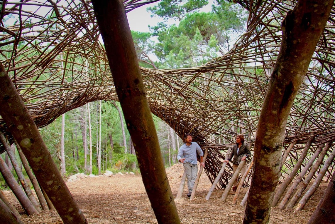 Rise and Fall by Stuart Ian Frost and Daydreamer by Will Beckers are the two sculptural interventions at Quinta do Pisão