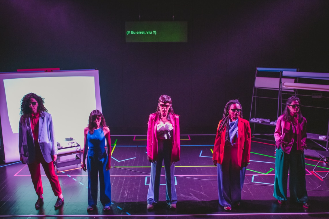Outra Língua, by Keli Freitas, Raquel André, Tita Maravilha and Nádia Yracema.