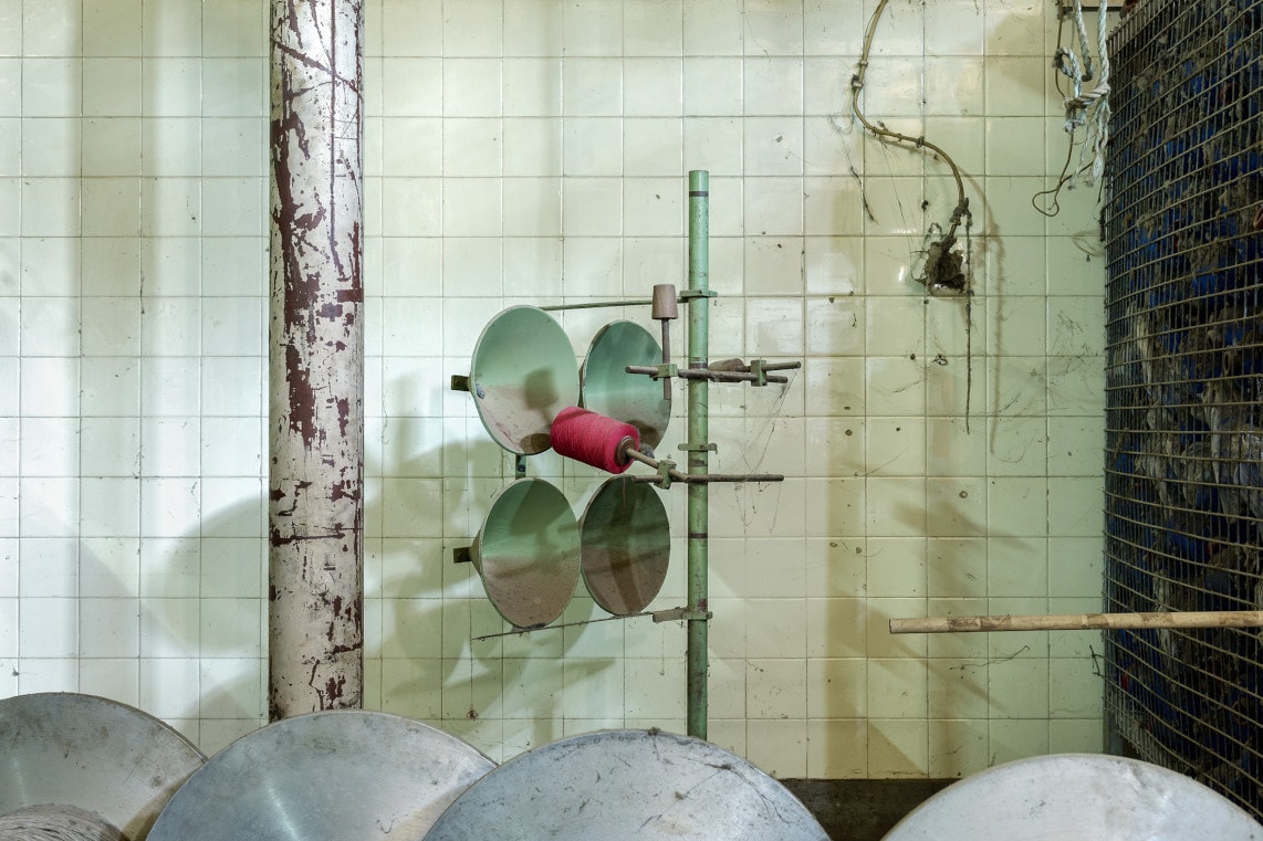 Factory of Disposable Feelings: Edson Chagas no Hangar