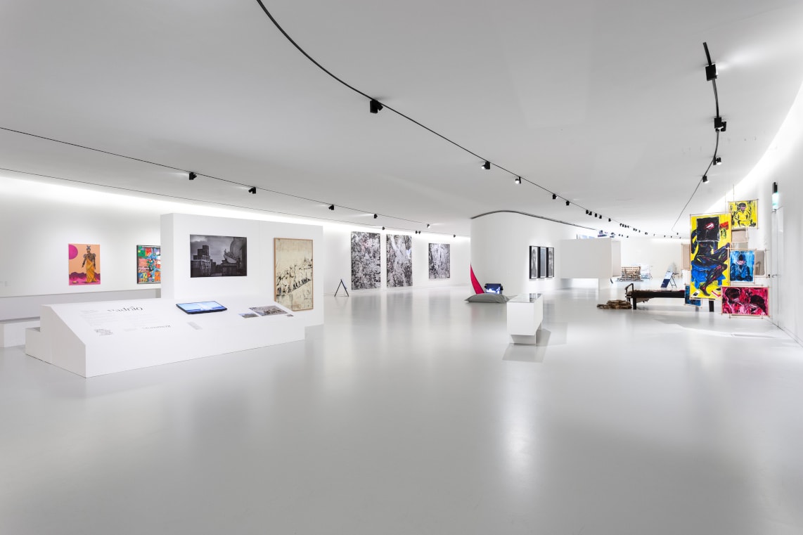 Interferências at MAAT