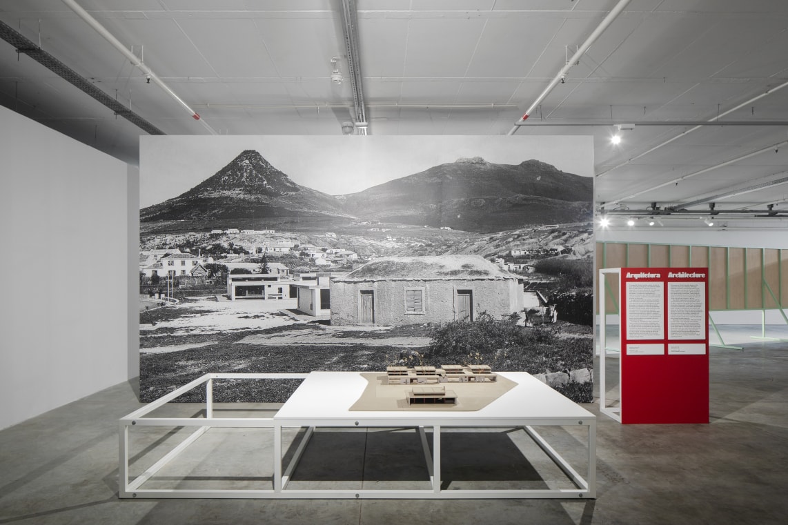 Visiting “Escola do Porto Santo: uma obra de Raúl Chorão Ramalho”