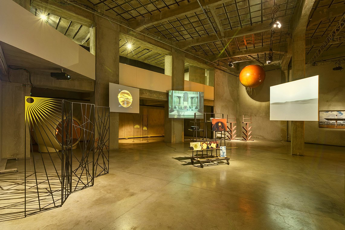 Endless sun by Hugo de Almeida Pinho – Part II: Capital Blindness at Carpintarias de São Lázaro