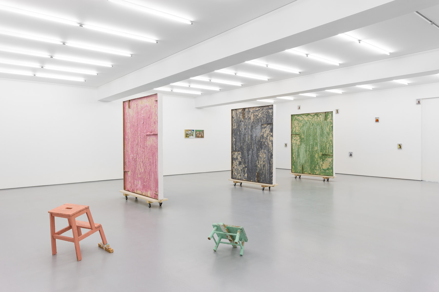 Casa: Carlos Bunga at Galeria Vera Cortês