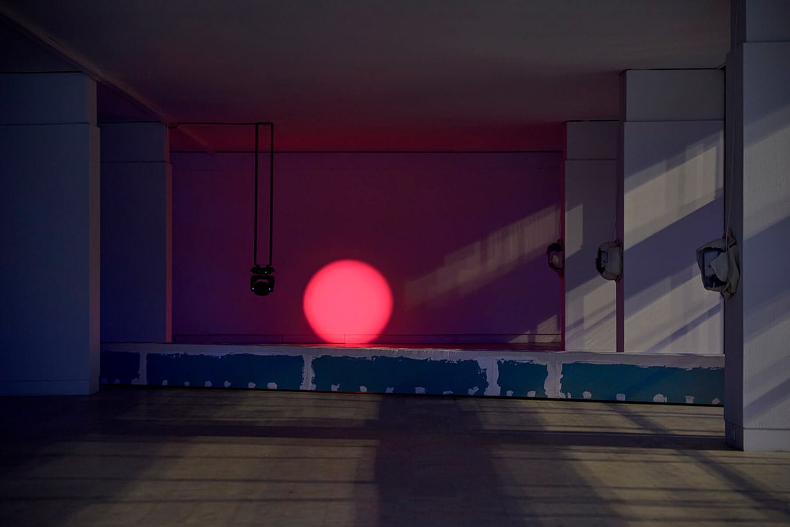 Fake Sun, Fake Eyes, by Elisa Pône